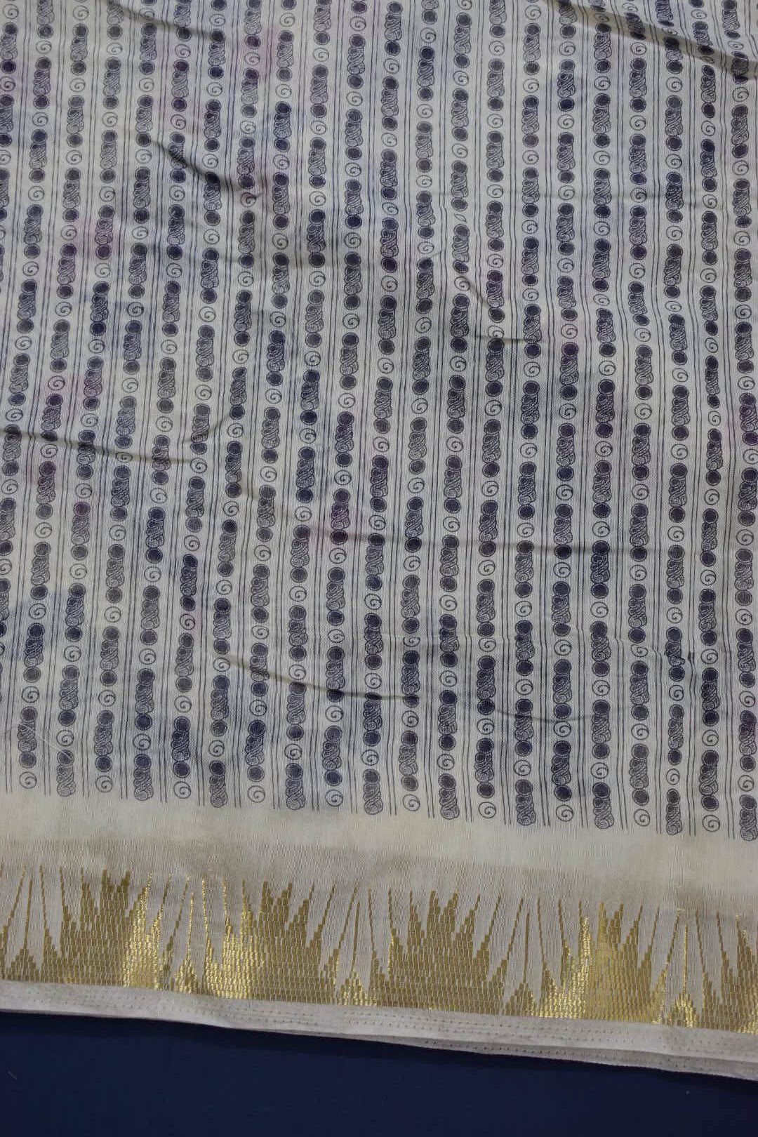 HALF WHITE- LINEN COTTON DIGITAL PRINT SAREE