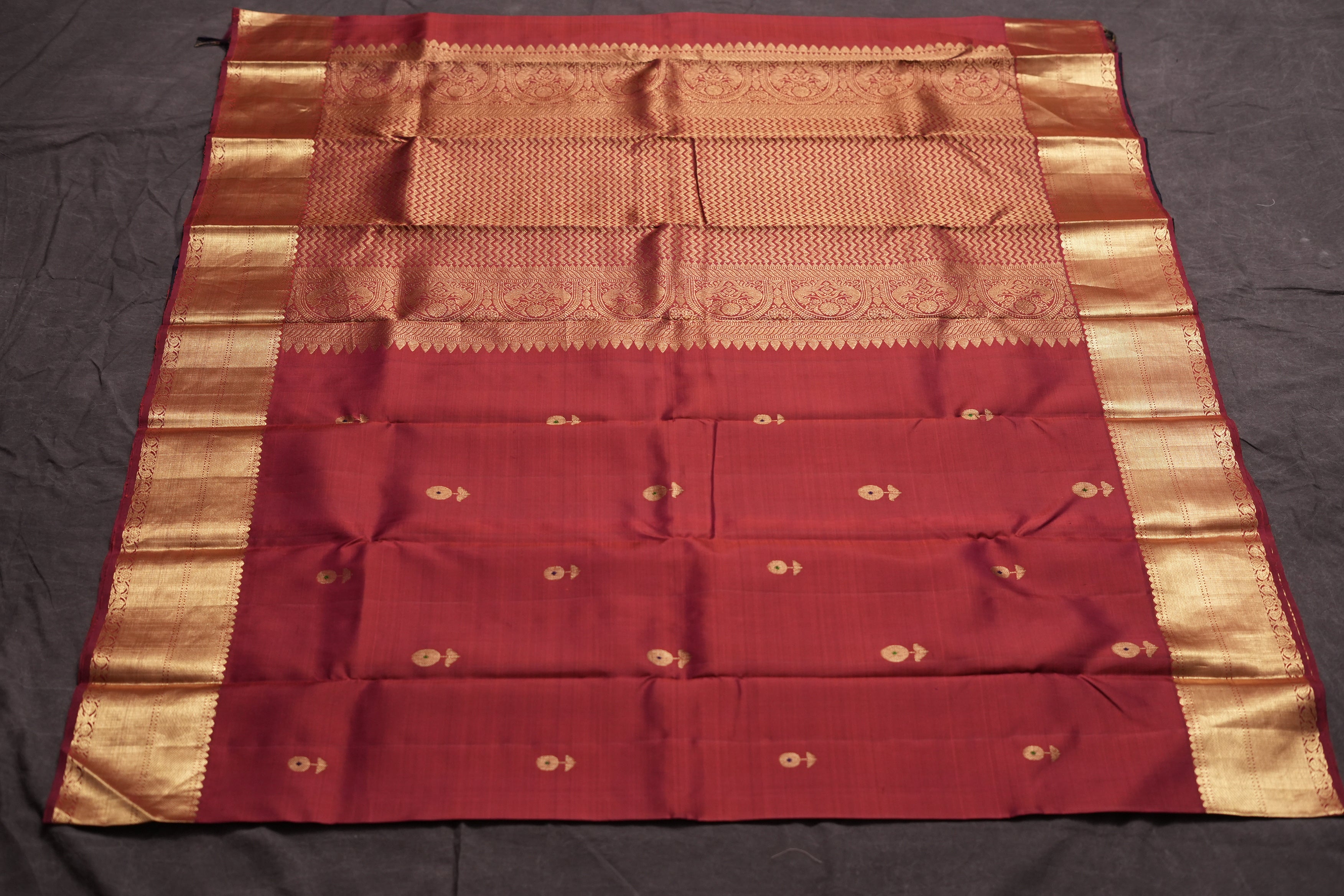 VINTAGE KANJEEVARAM - MAROON
