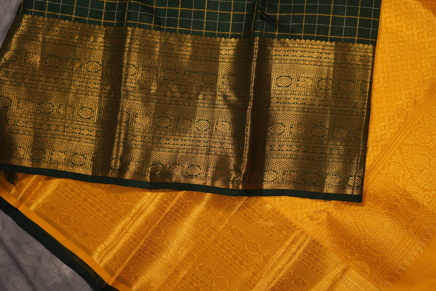 VINTAGE KANJEEVARAM - DARK GREEN