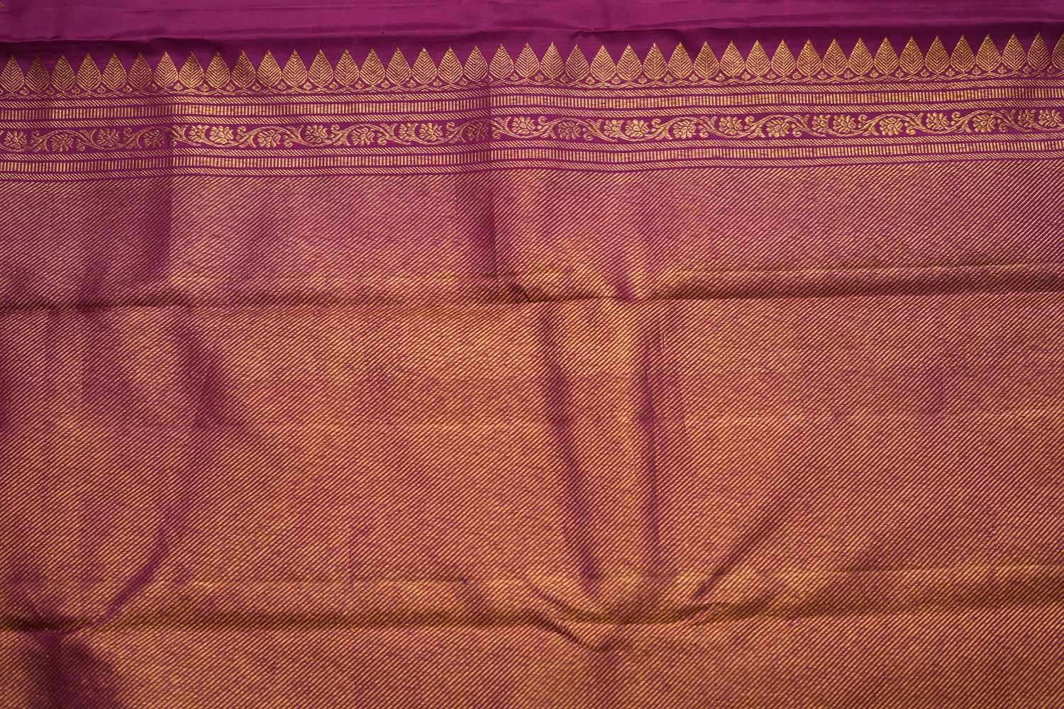 VINTAGE KANJEEVARAM - DARK MAGENTA