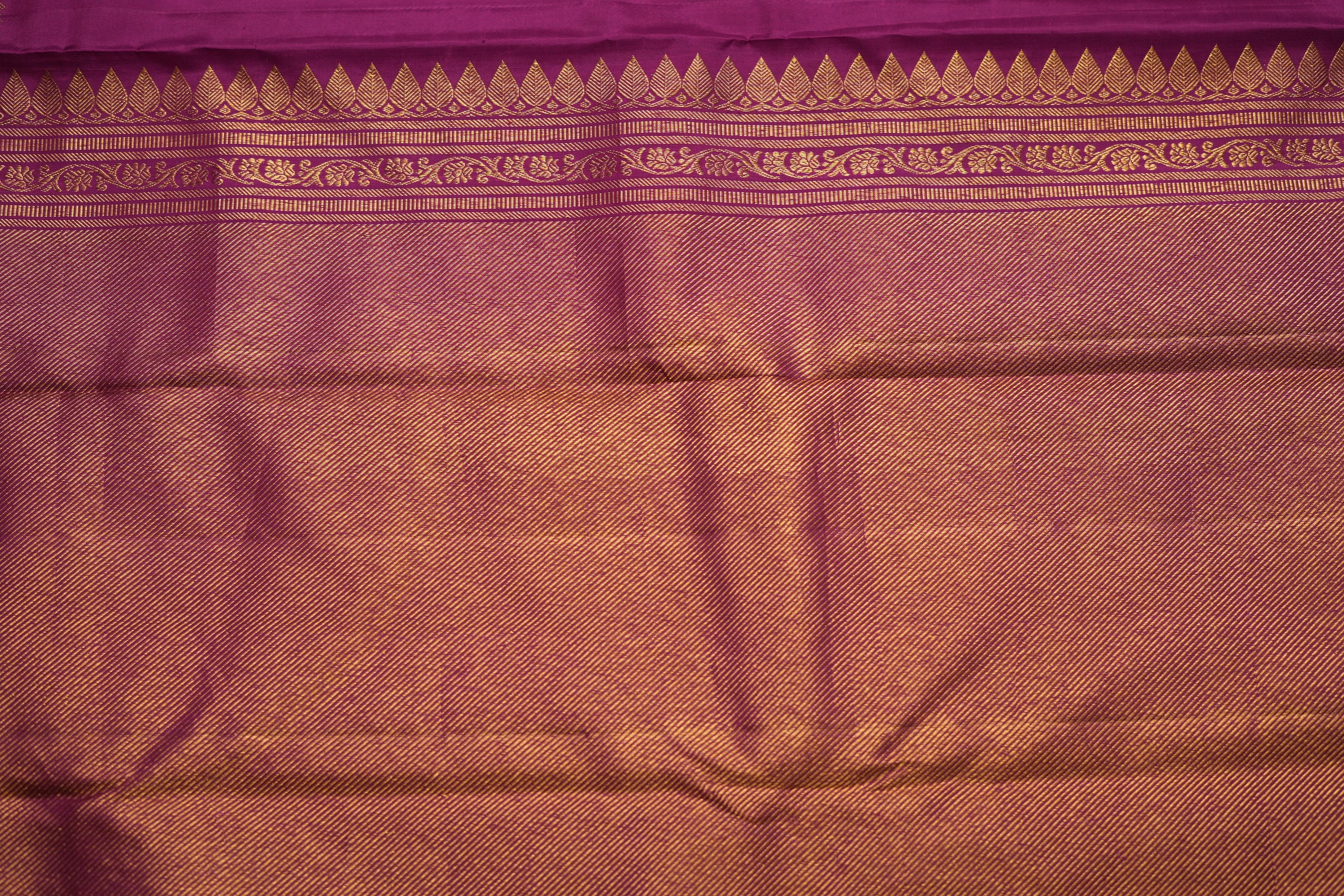 VINTAGE KANJEEVARAM - DARK MAGENTA