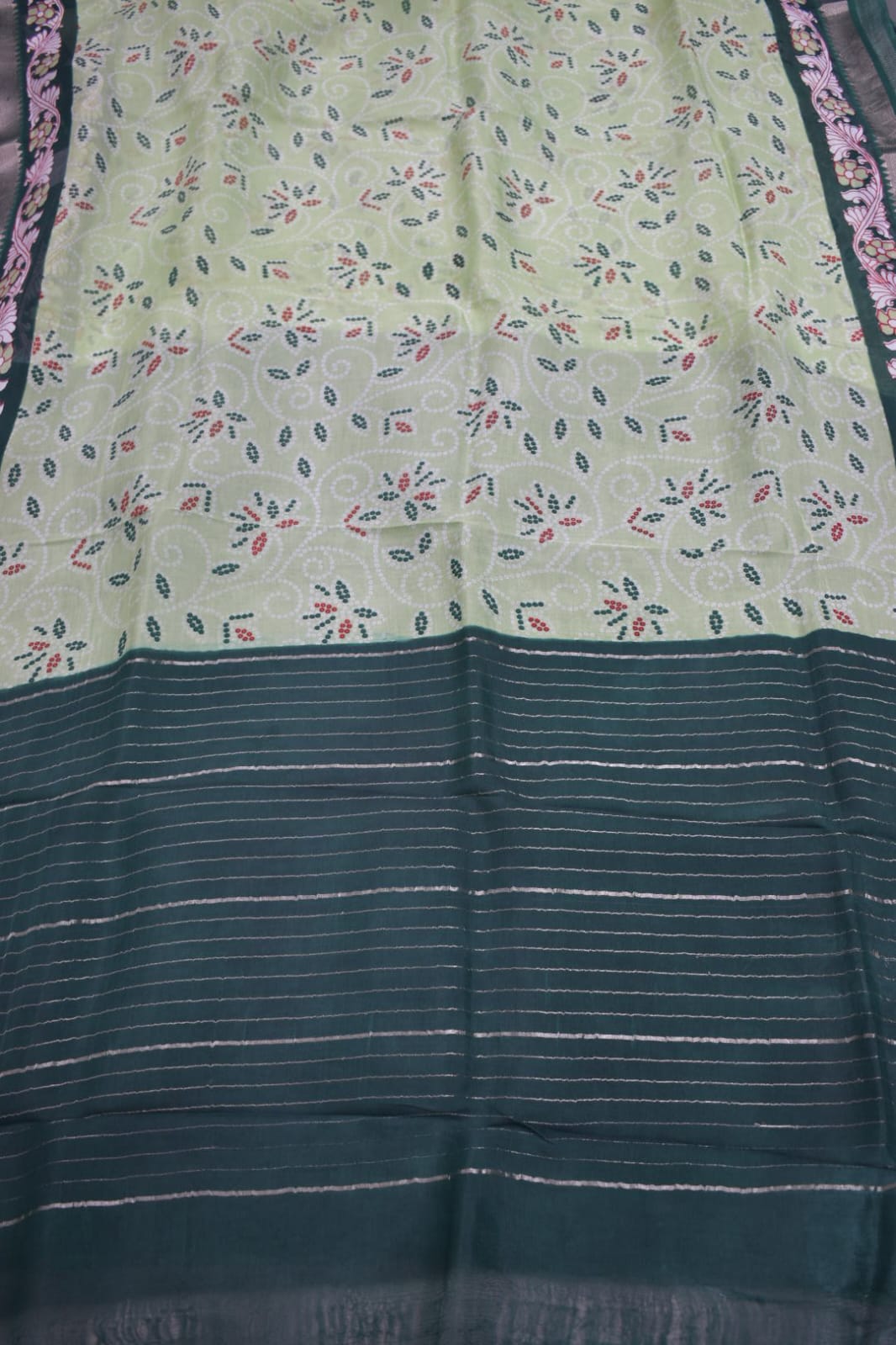 LIGHT PISTA GREEN- MANGALAGIRI SAREE FLORAL PRINT