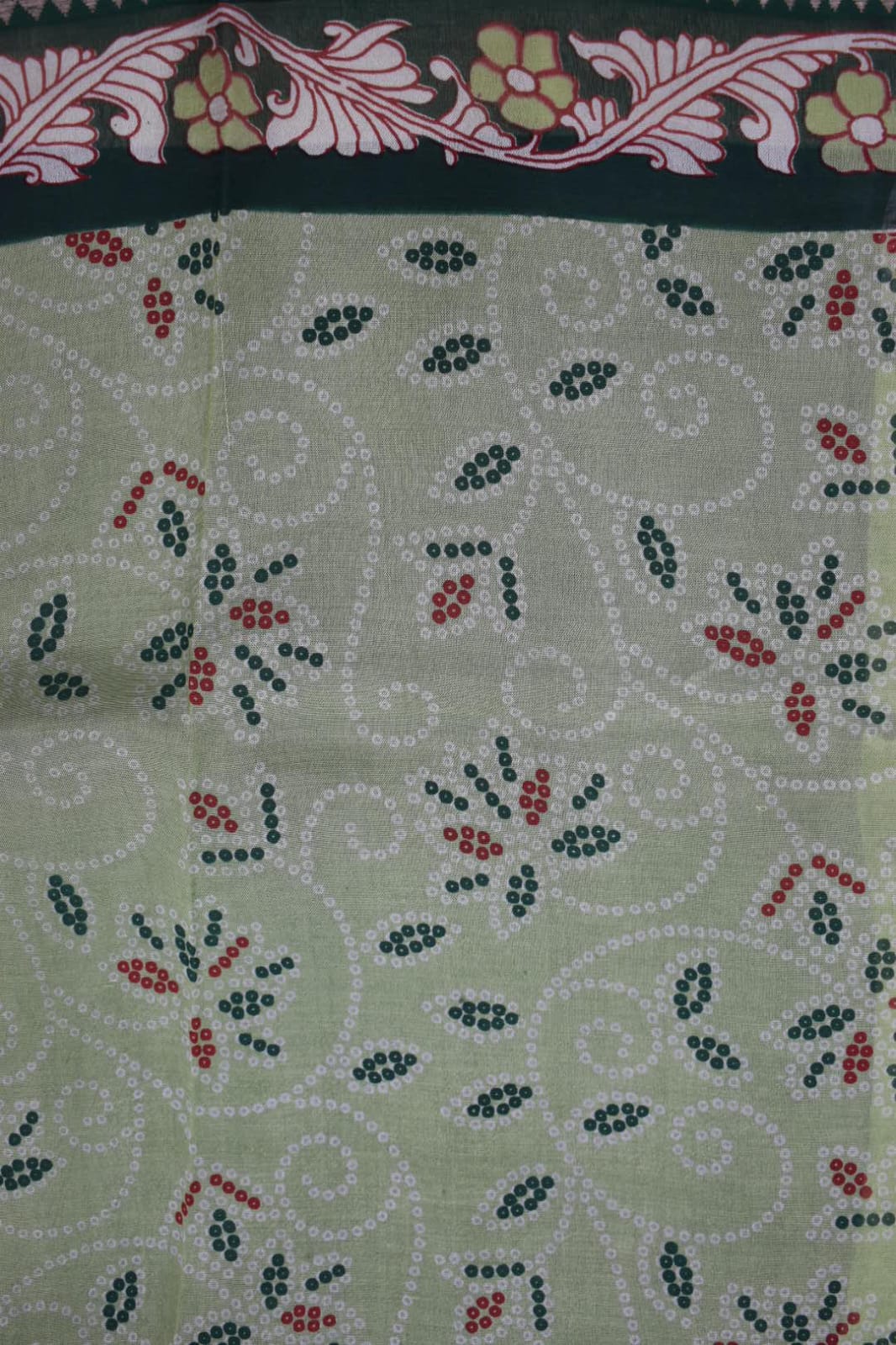 LIGHT PISTA GREEN- MANGALAGIRI SAREE FLORAL PRINT