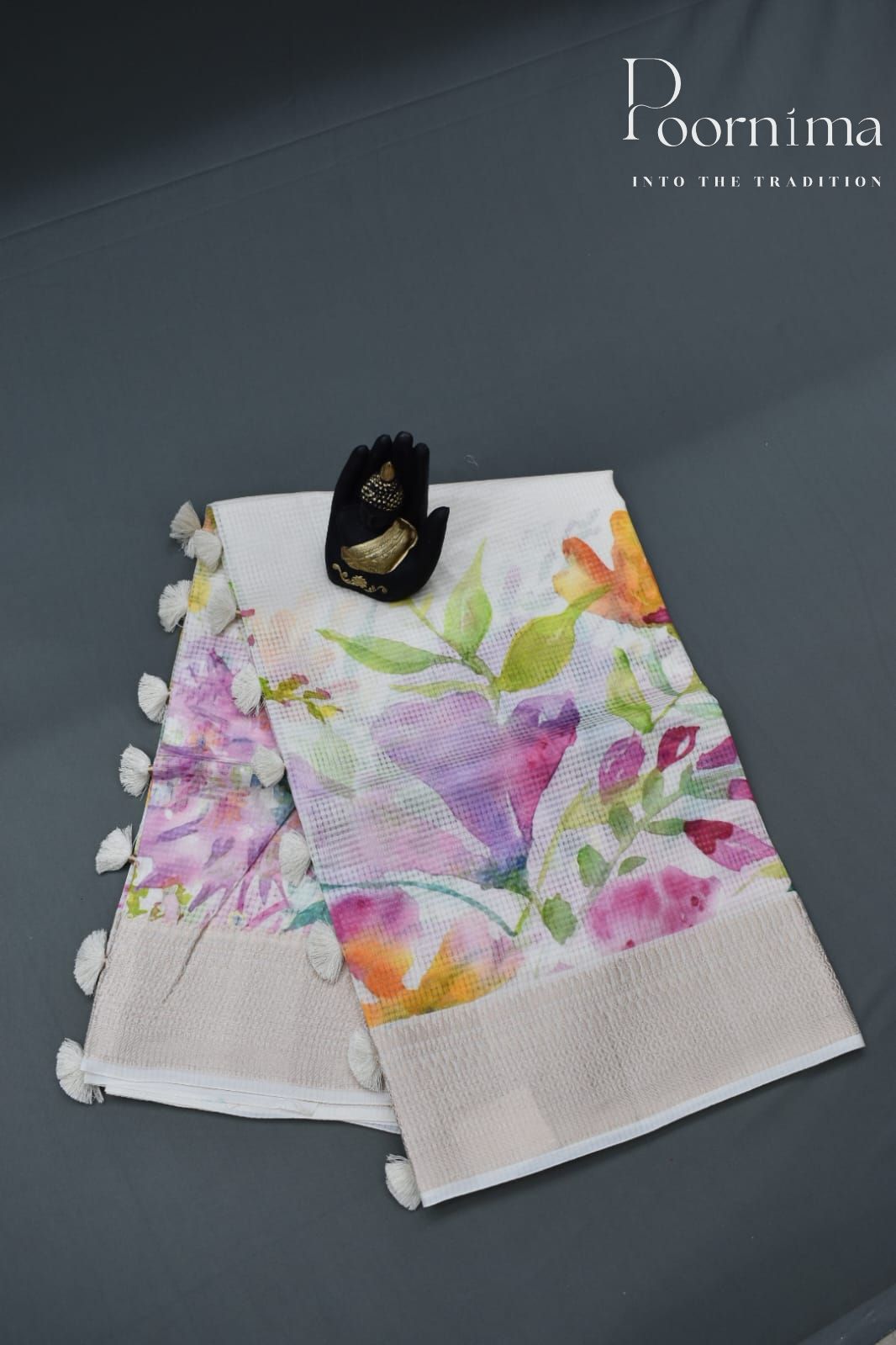 WHITE- BANANA WEAVING SAREE