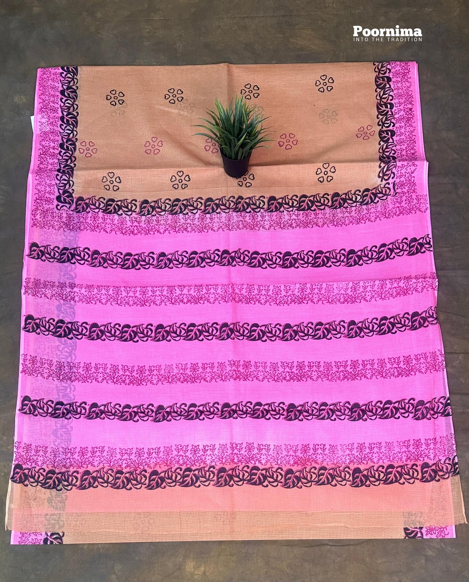 MUNGA KOTA SAREE CREAM COLUR WITH PINK BORDER ALLOVER SAREES BLACK PRINTS FLOWERS