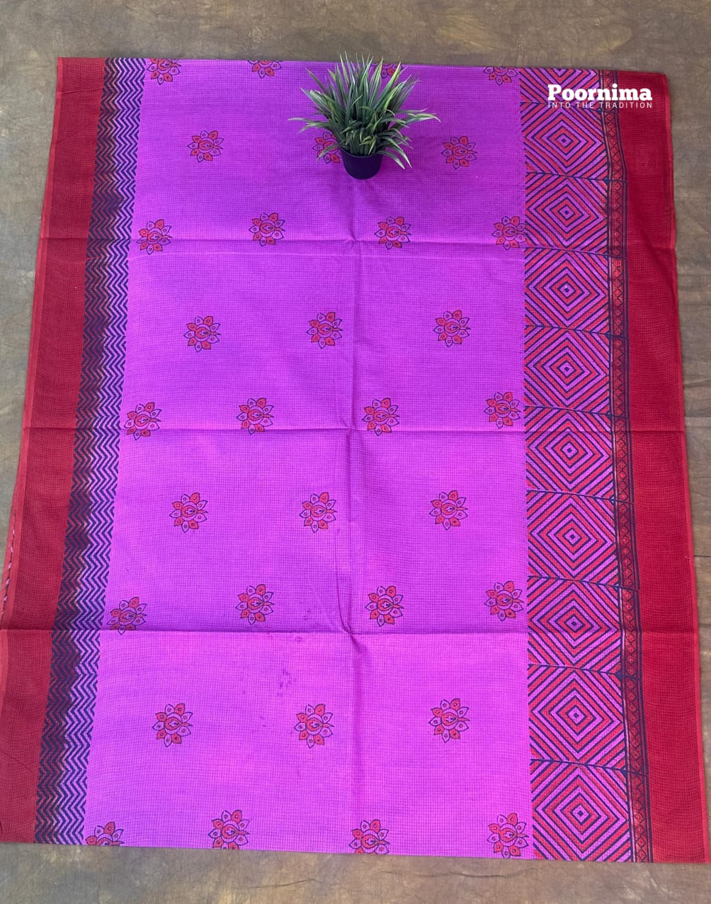 MUNGA KOTA AND LAVENDER PINK WITH MERRON RED BORDER ALL SAREE FLOWERS
