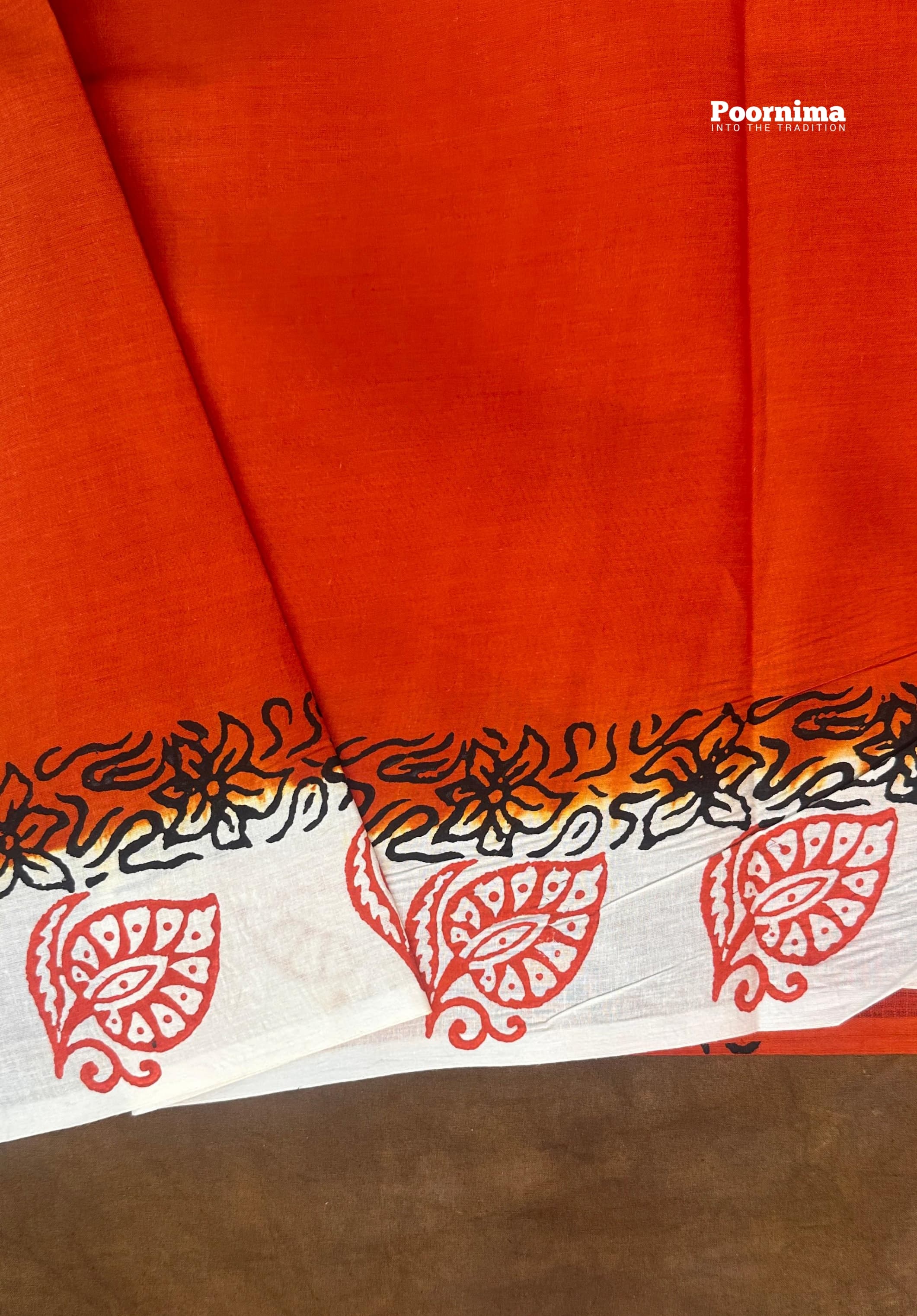 WHITE AND RUST COLUR MUNGA COTTON ALL OWER PRINTS