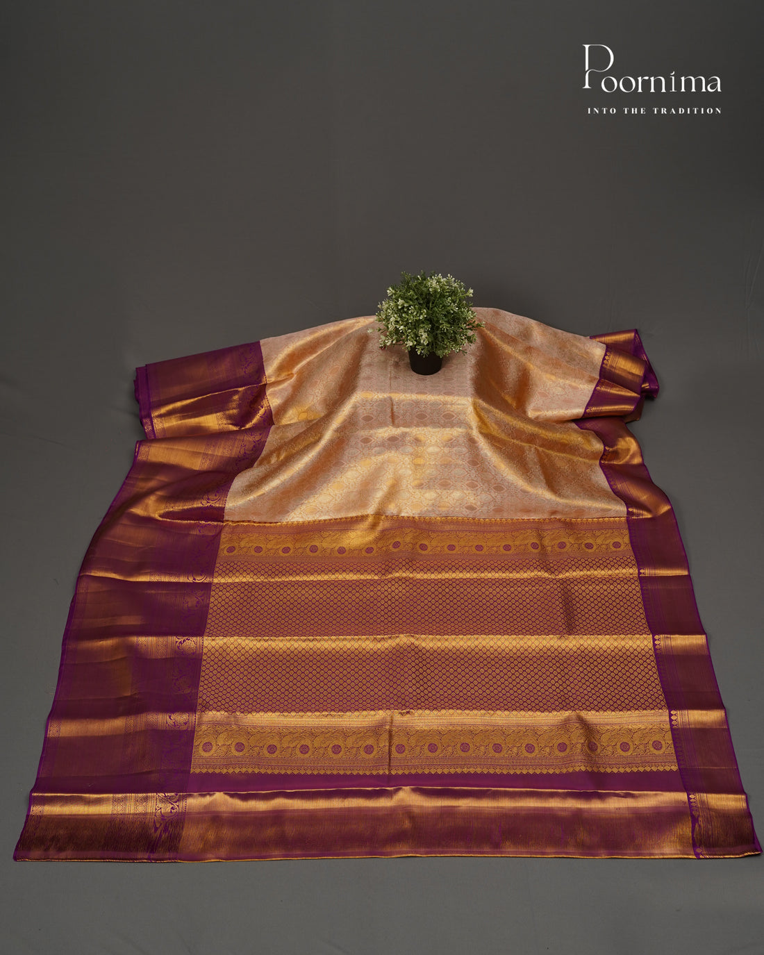 PURE KANJIVARAM SILK SAREE IN CREAM AND VIOLET COMBINATION WITH ALLOVER GOLD ZARI OVAL MOTIFS PATTERN