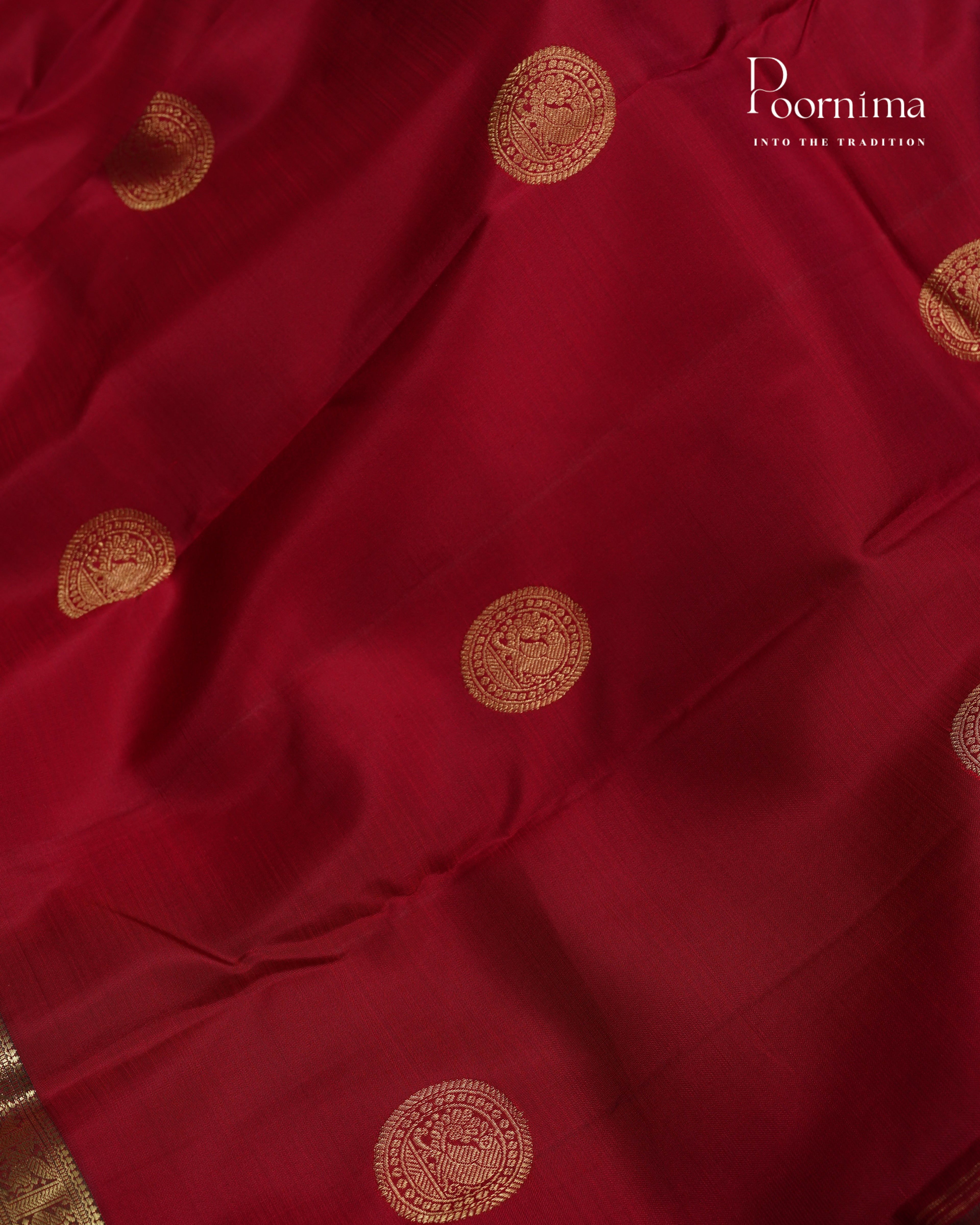 PURE KANJIVARAM SILK SAREE IN RED AND GREEN WITH ZARI BUTTI WOVEN || VINTAGE COLLECTION