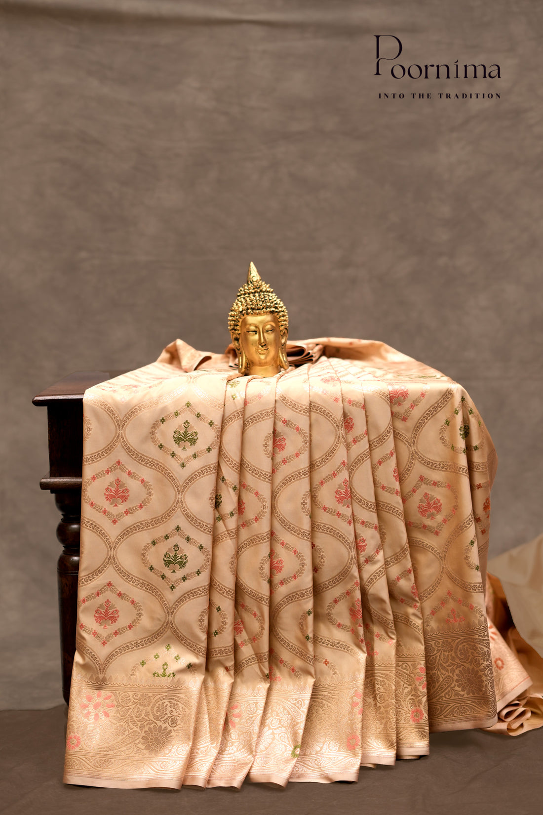 BENARASI PATTU- HALF WHITE