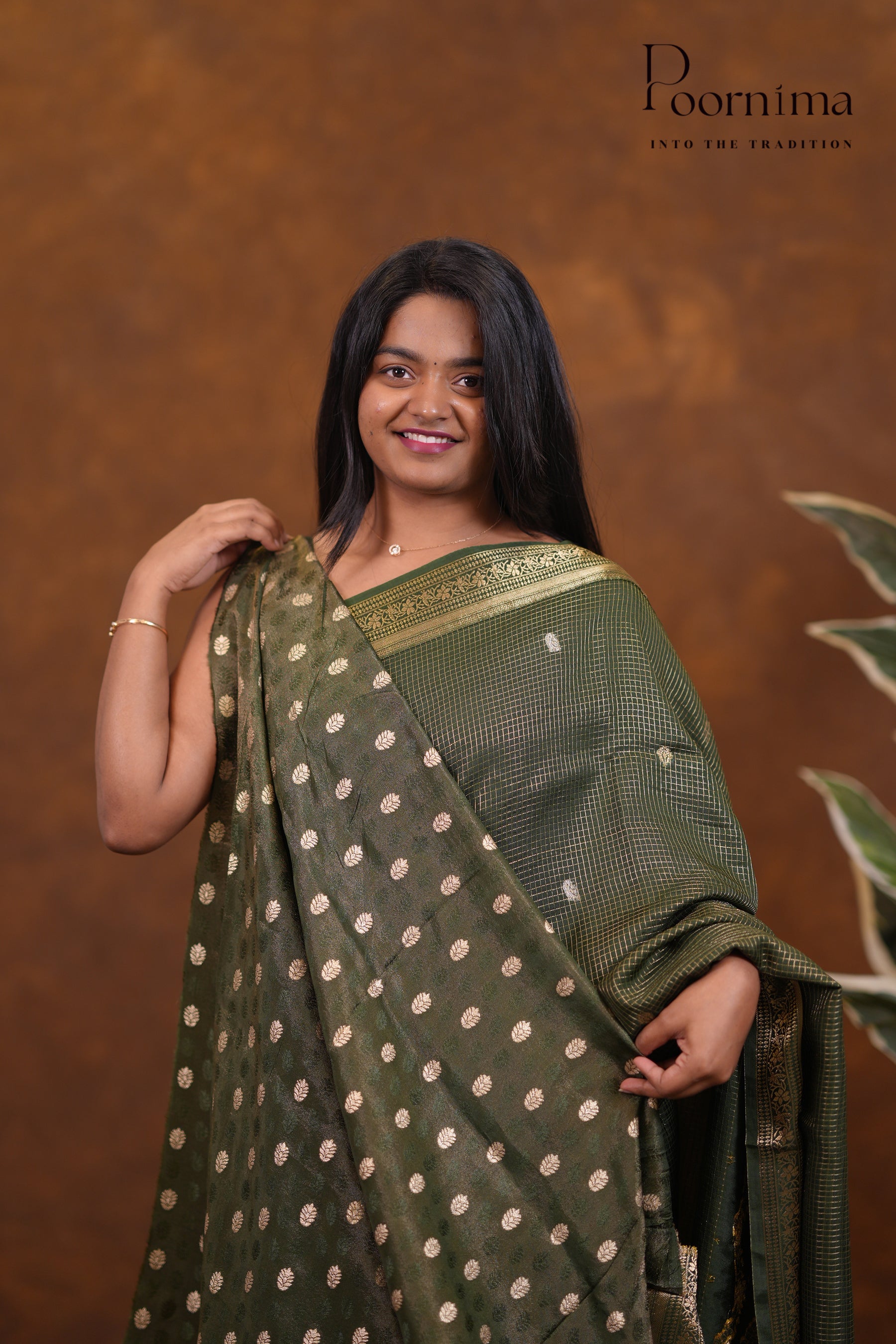 VINTAGE FANCY SAREE- DARK GREEN