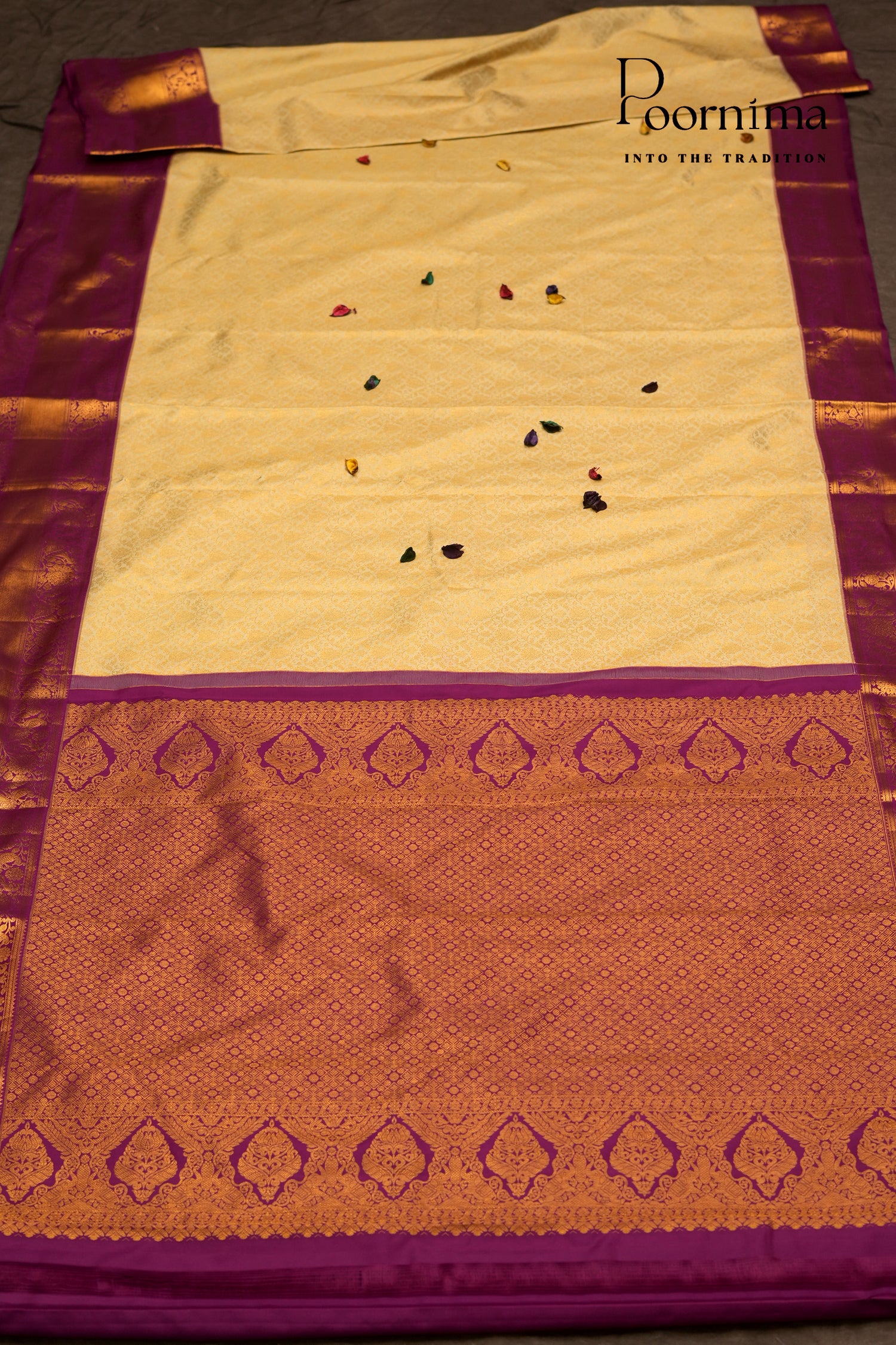 VINTAGE KANJEEVARAM-HALF WHITE