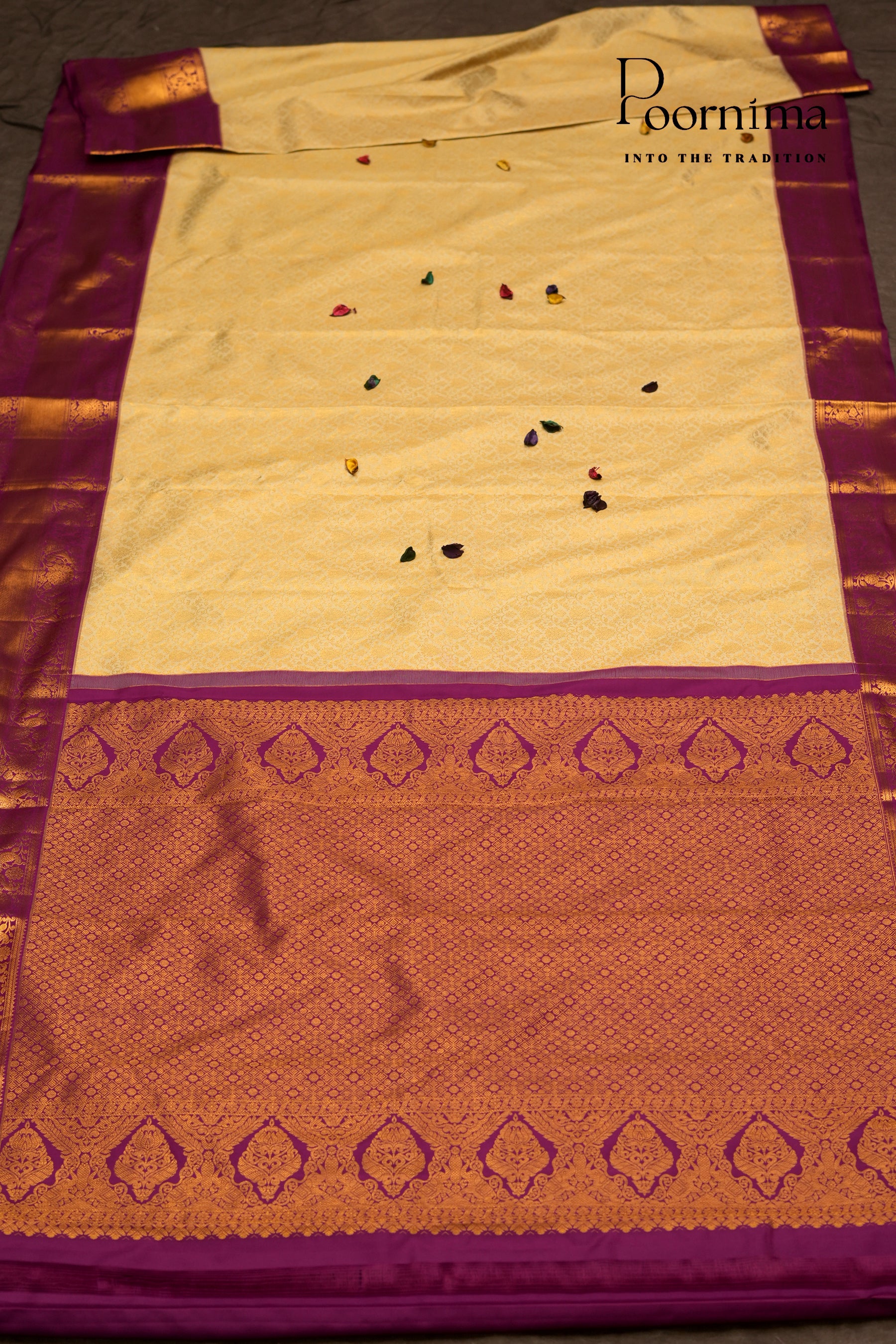 VINTAGE KANJEEVARAM-HALF WHITE