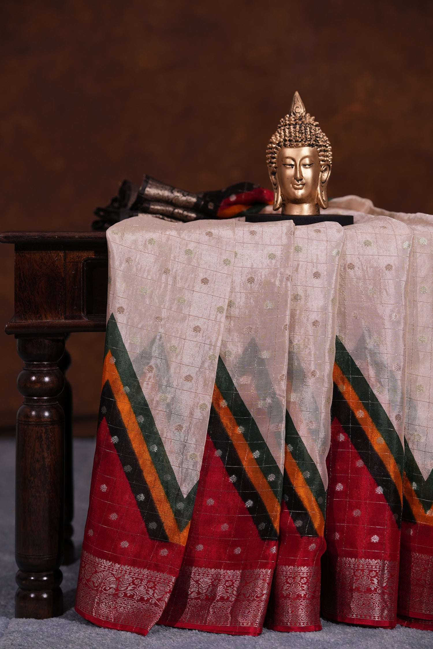 CHINNON GEORGETTE SAREE- HALF WHITE