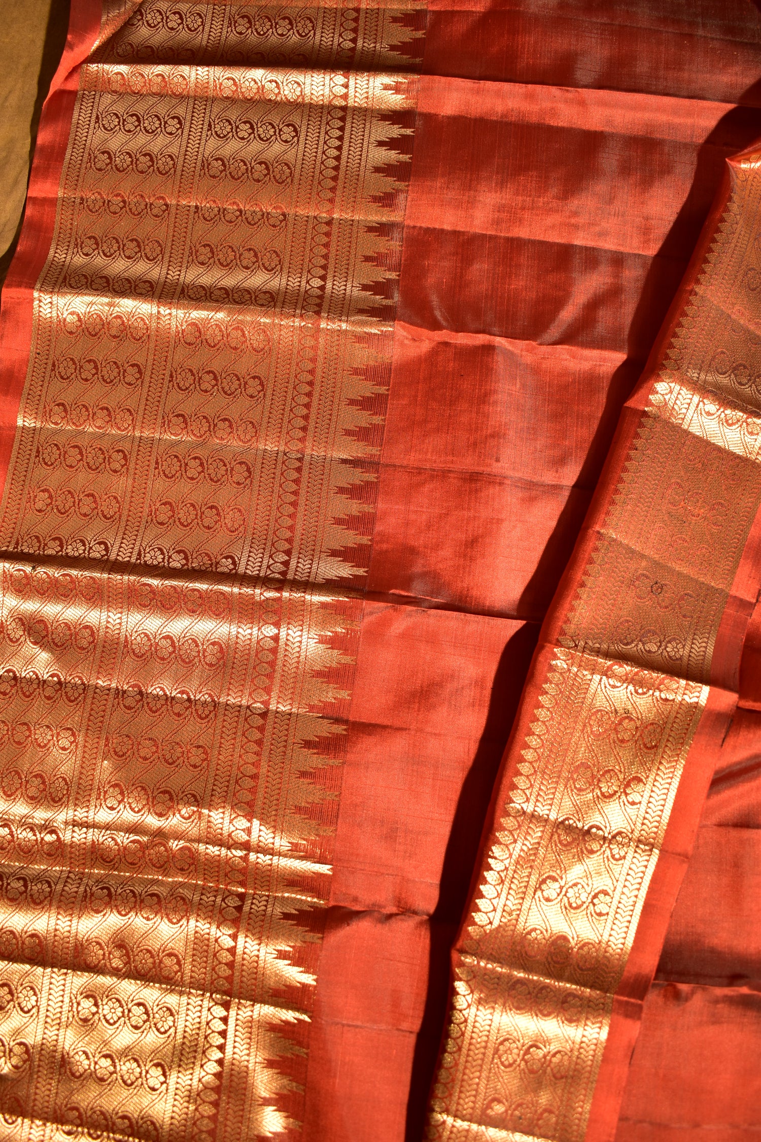 PURE VINTAGE KANCHI PATTU SAREE - KADHAMBARI SILKS