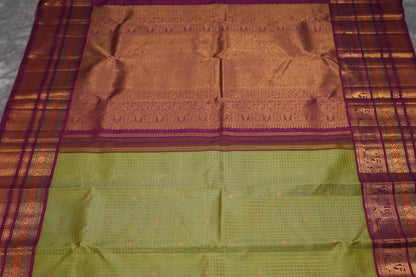 VINTAGE KANJEEVARAM - PISTA GREEN