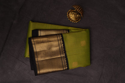 VINTAGE KANJEEVARAM - PARROT GREEN