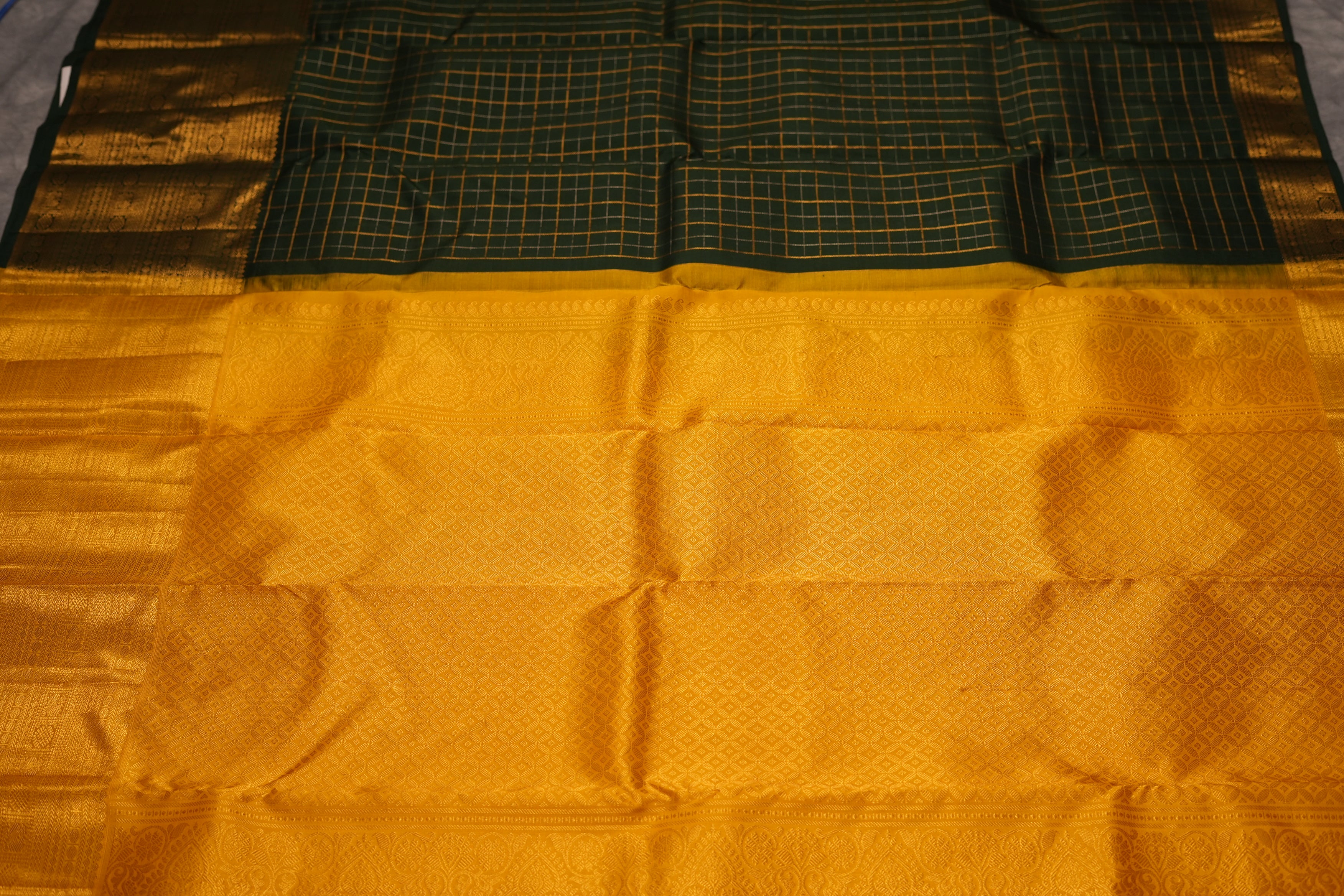 VINTAGE KANJEEVARAM - DARK GREEN