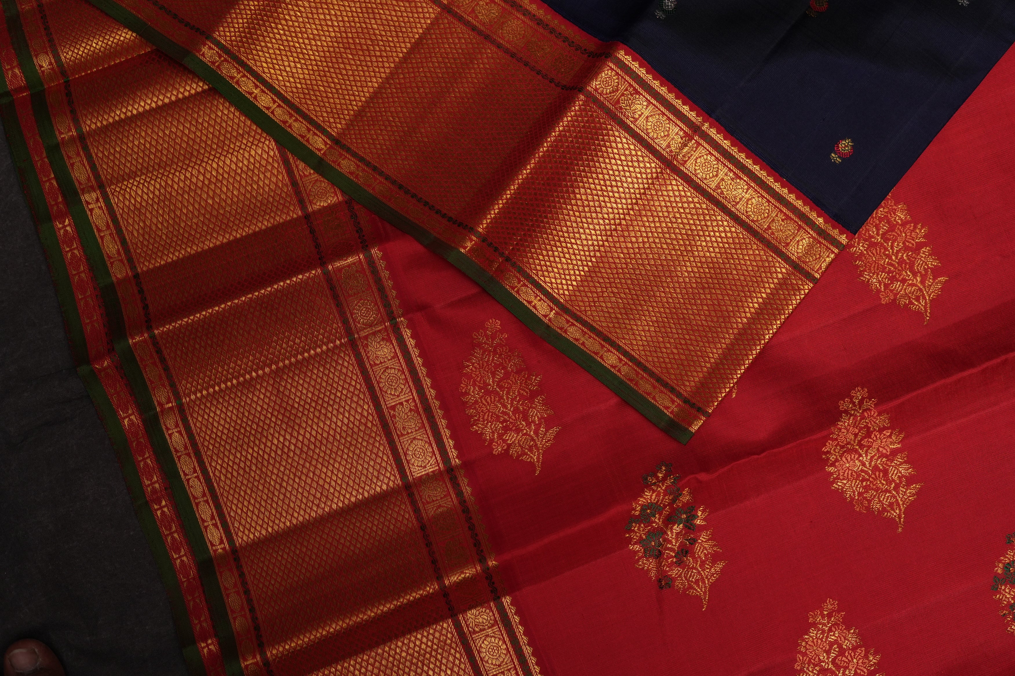 VINTAGE KANJEEVARAM - INK BLUE