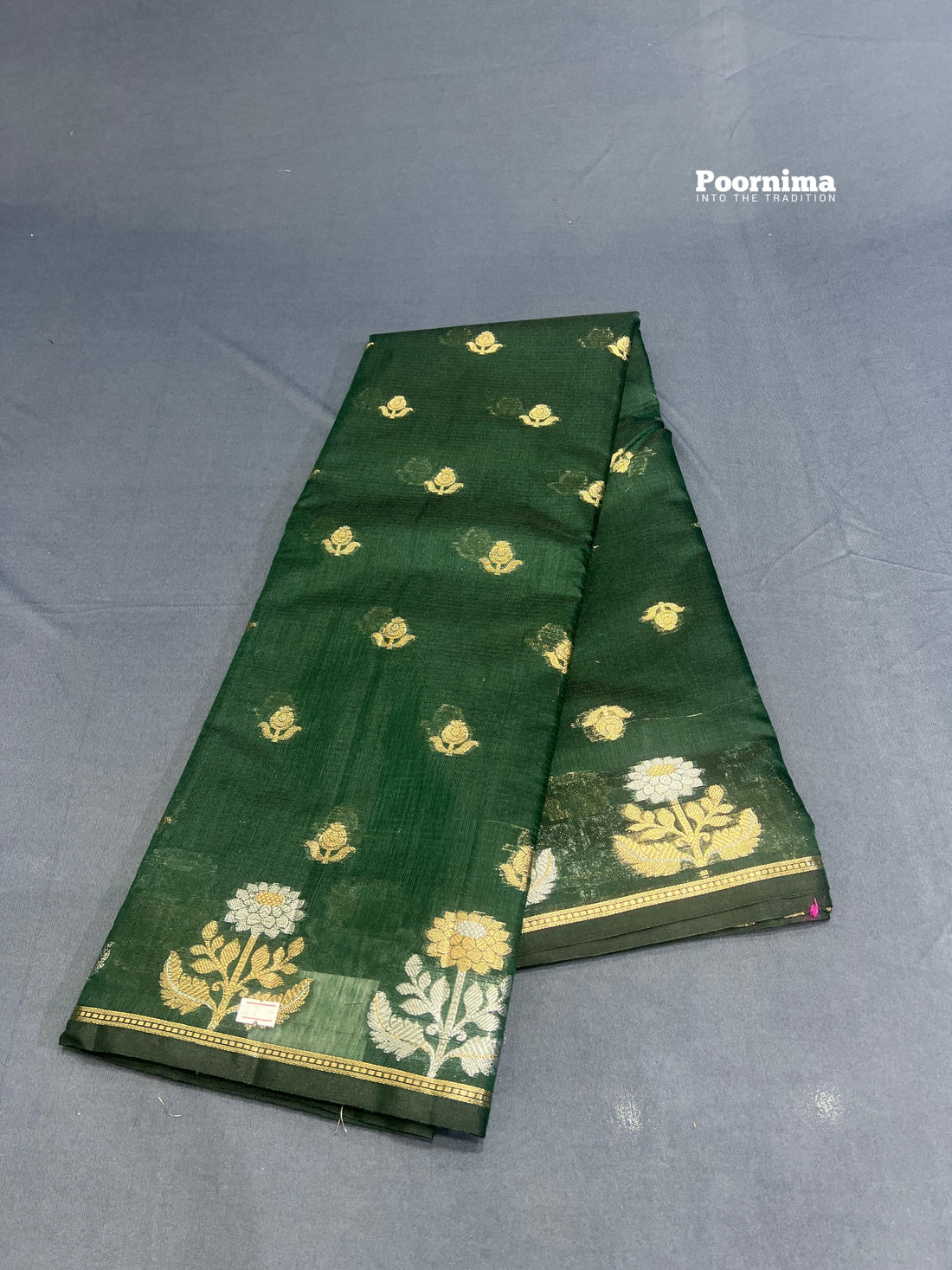 DARK GREEN COTON SILK AND ALOOVER GOLD BUTES