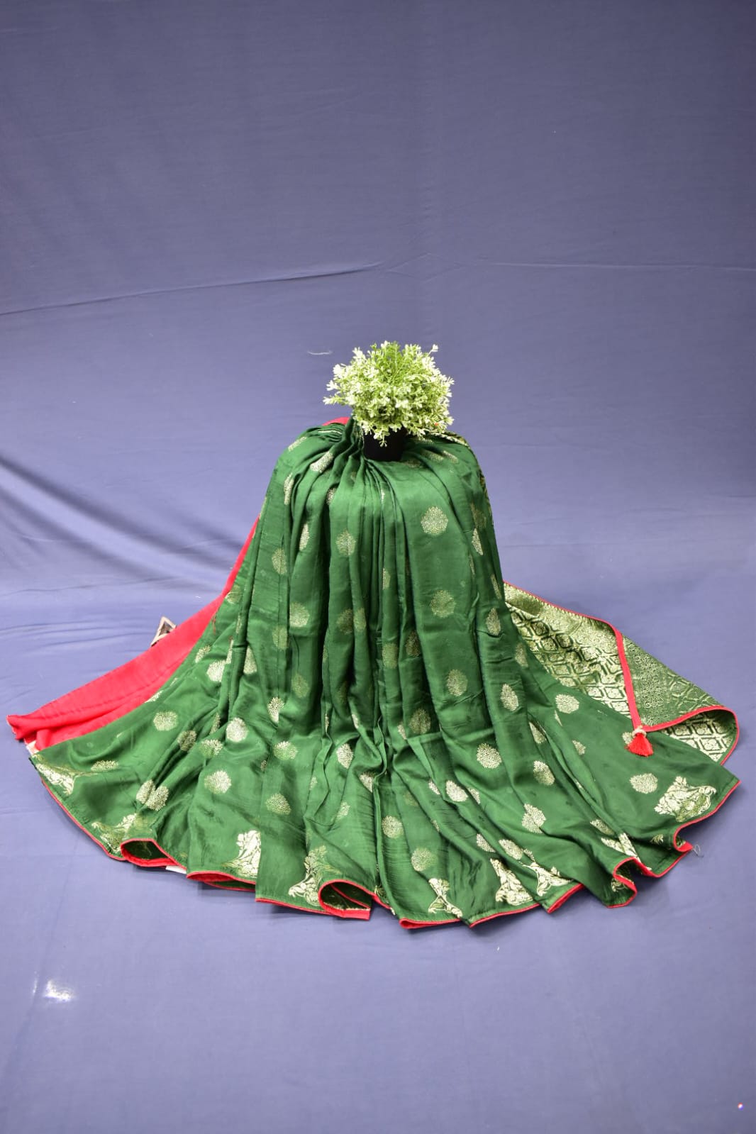FOREST GREEN&amp; RED- MONA SILK SAREE