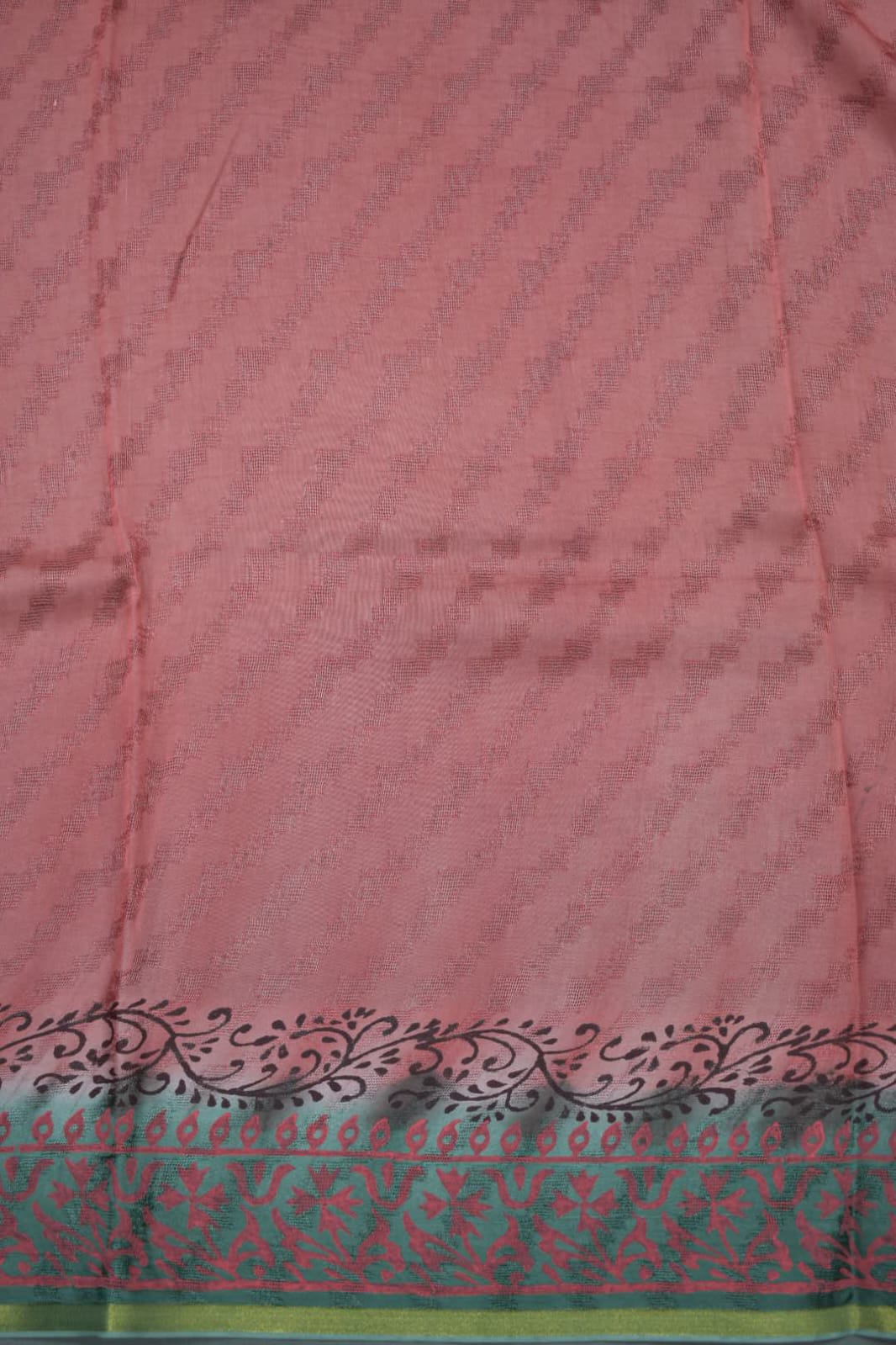 SALMON PINK-GEORGETTE SAREER WITH SHIOBORI TIE &amp; DIE