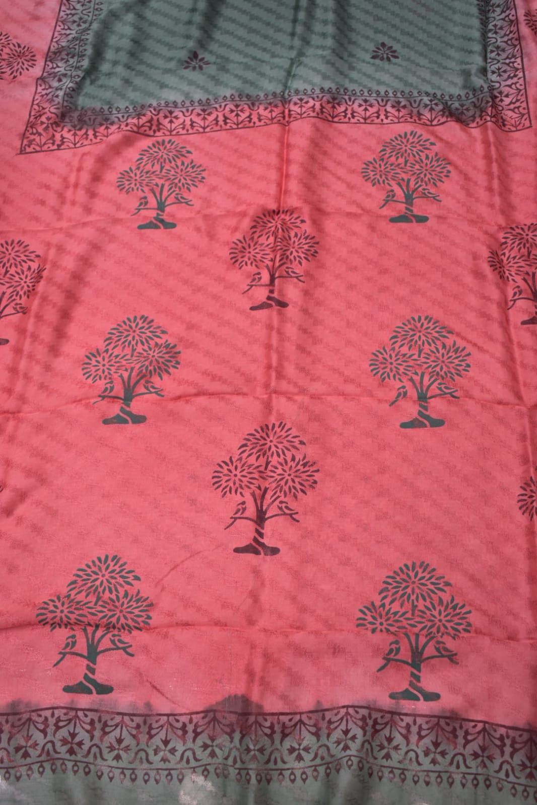 SALMON PINK-GEORGETTE SAREER WITH SHIOBORI TIE &amp; DIE