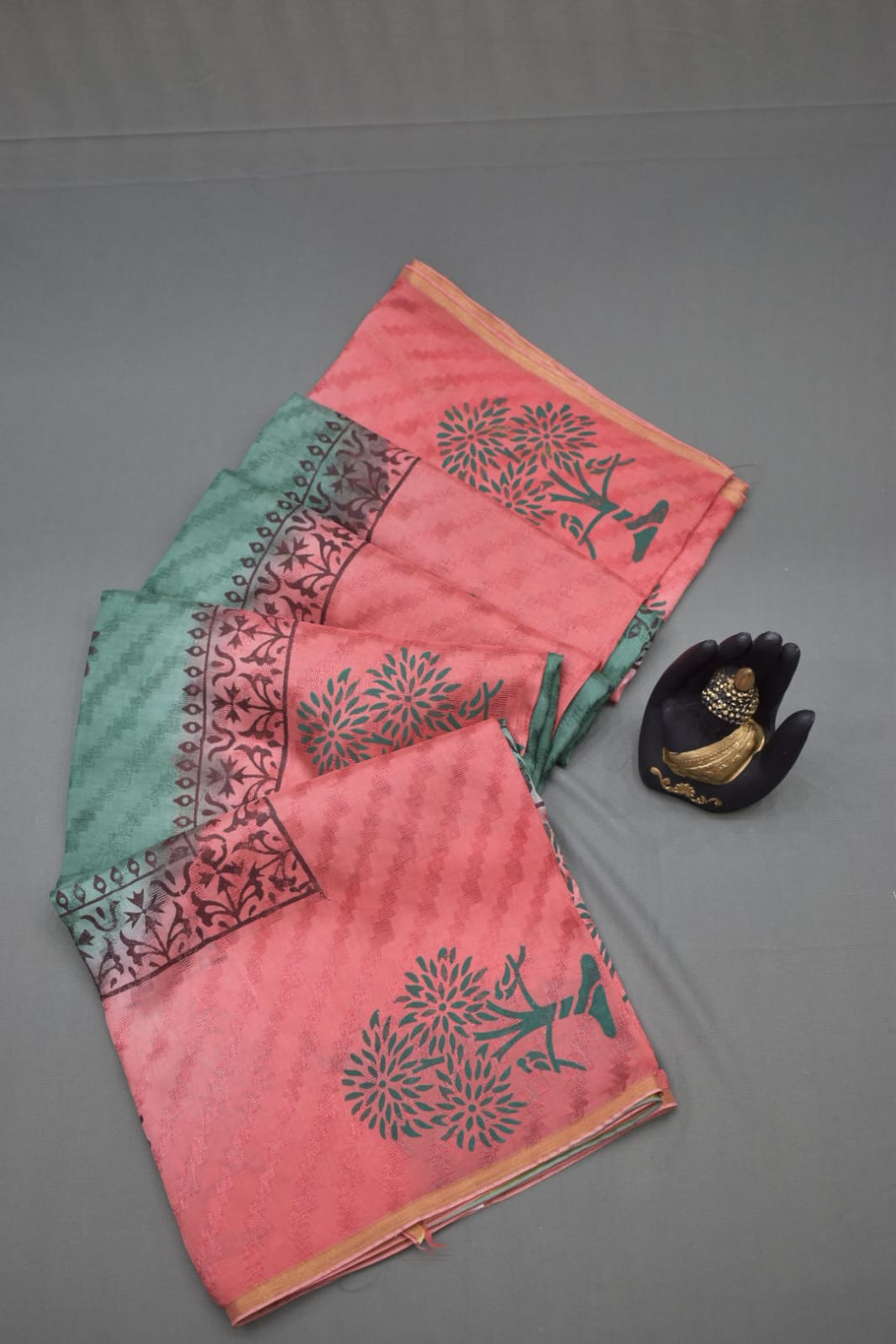 SALMON PINK-GEORGETTE SAREER WITH SHIOBORI TIE &amp; DIE