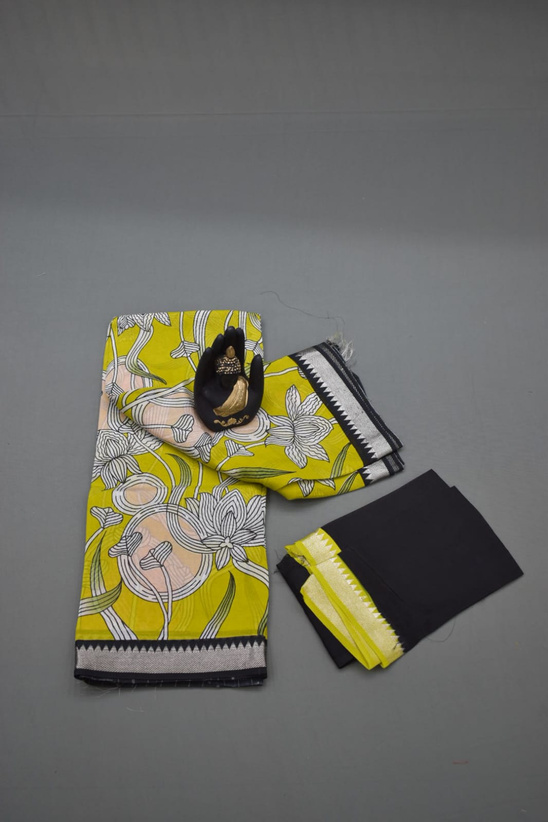 LEMON YELLOW- MANGALAGIRI SAREE FLOWER PRINT