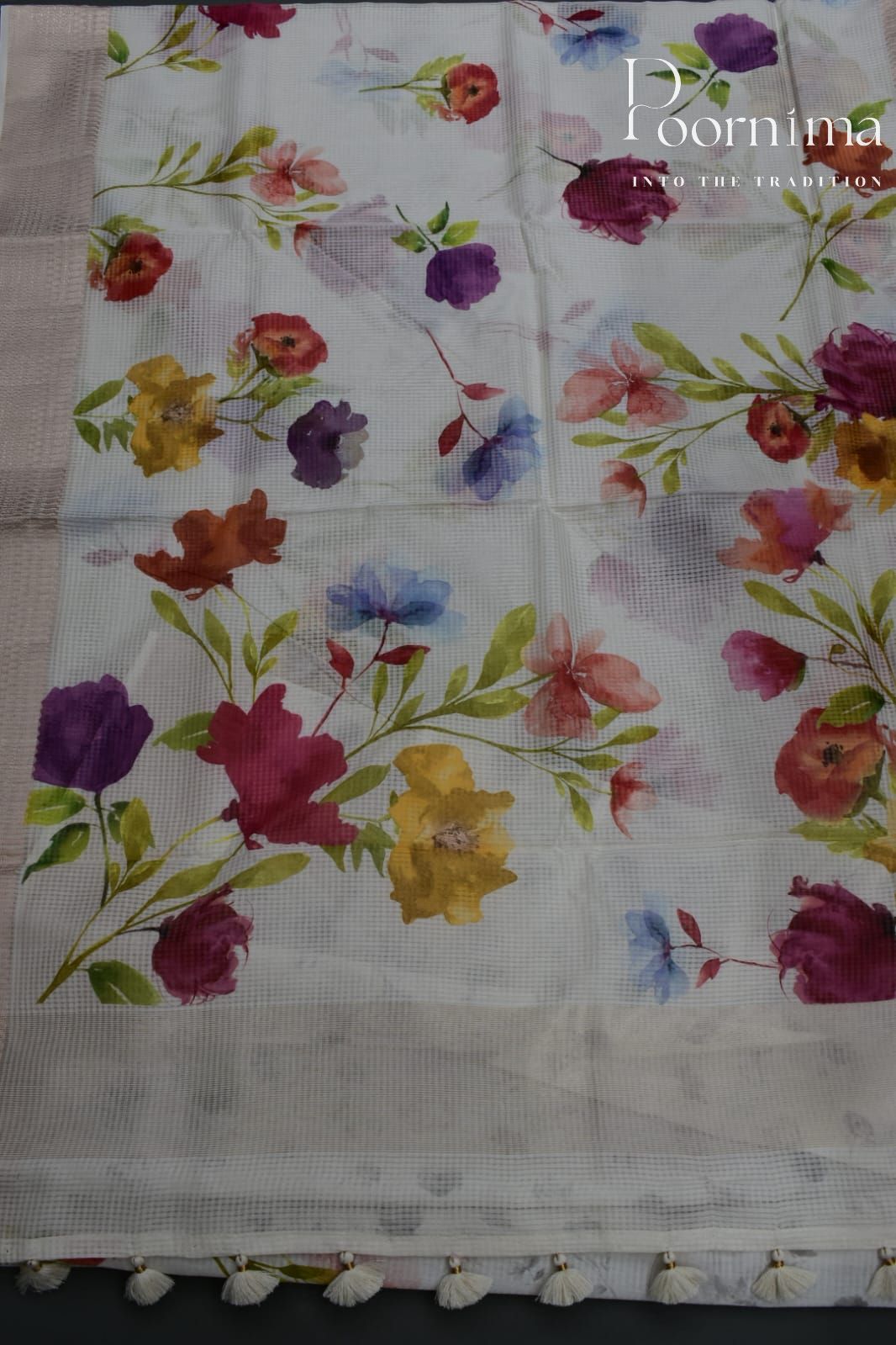 WHITE- BANANA WEAVING SAREE