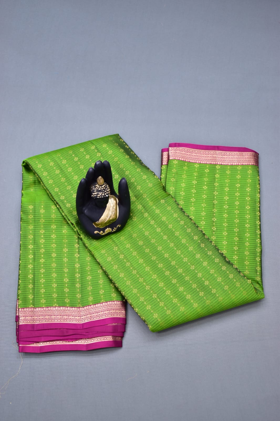 PARROT GREEN- PURE KANJEEVARAM ARNI SILK SAREE