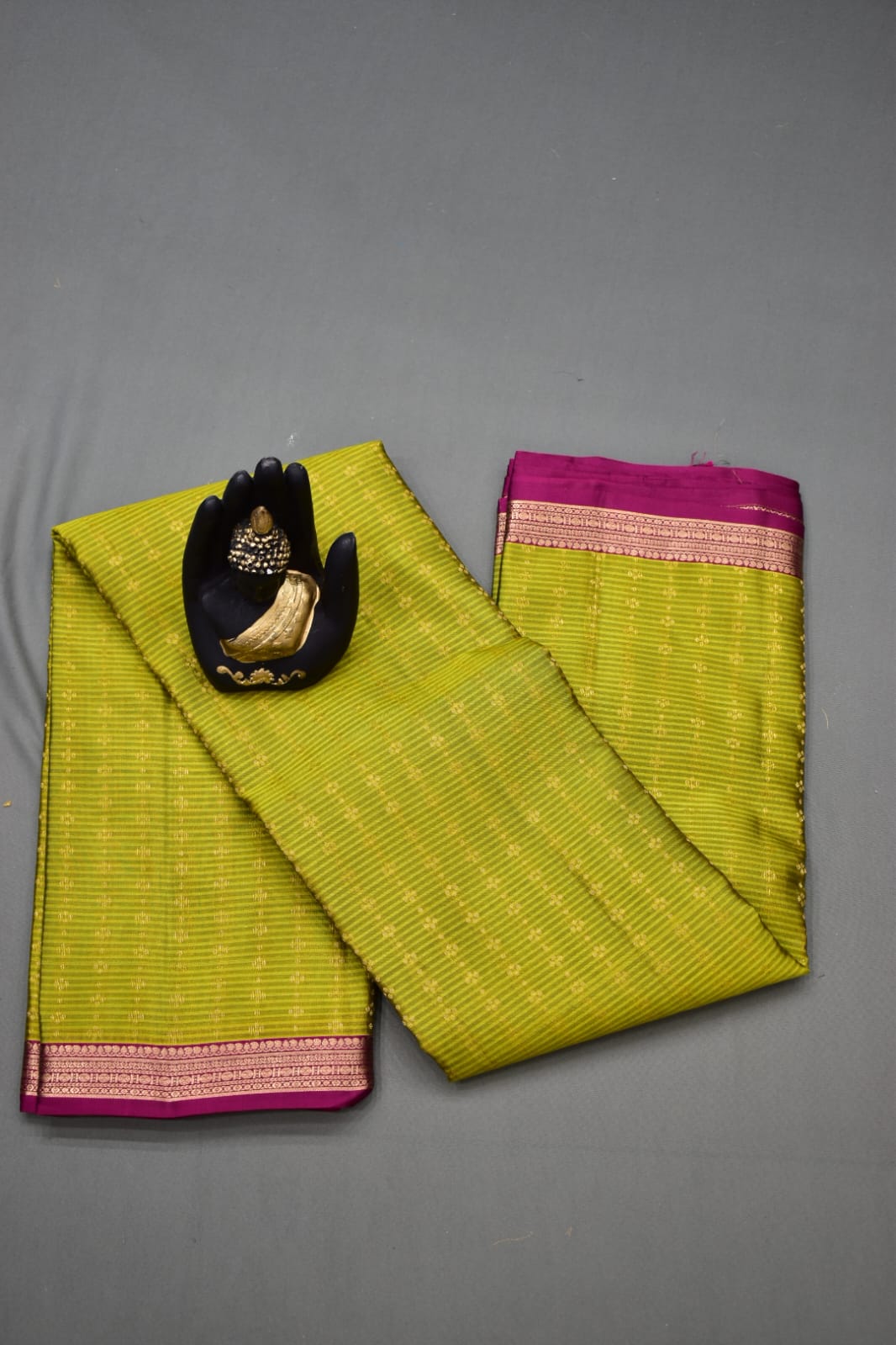 OLIVE GREEN- PURE KANJEEVARAM ARNI SILK SAREE