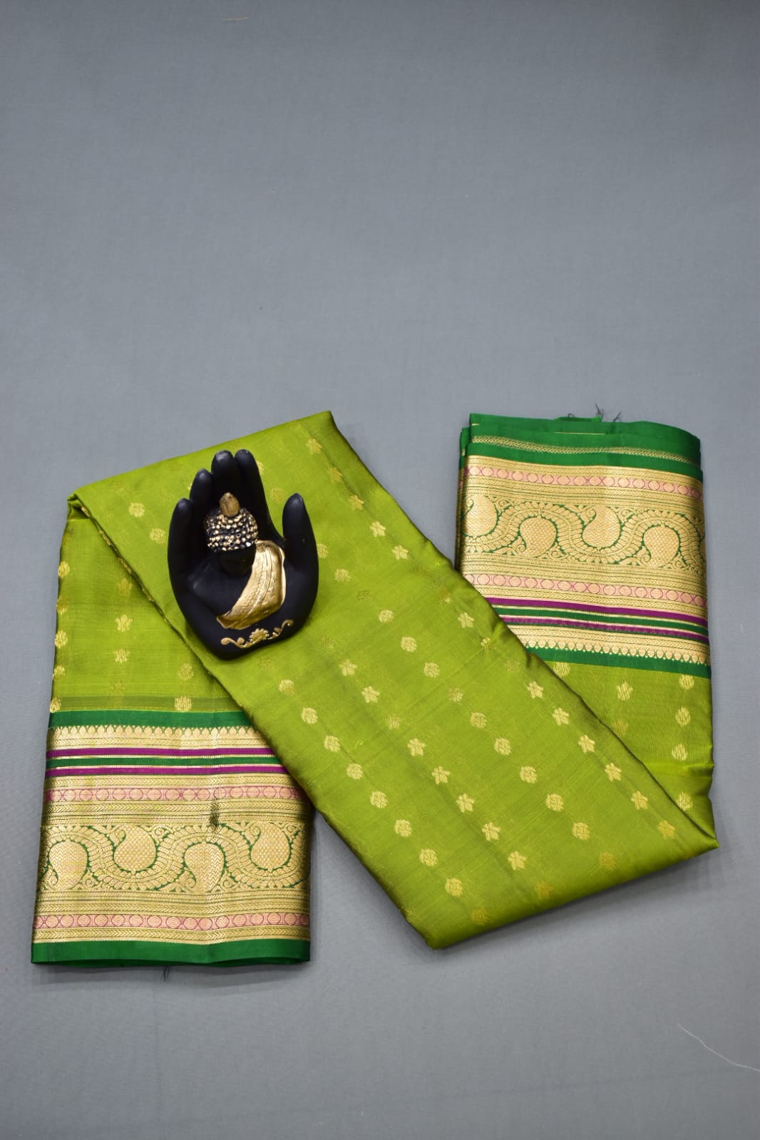 OLIVE GREEN- PURE KANJEEVARAM ARNI SILK SAREE