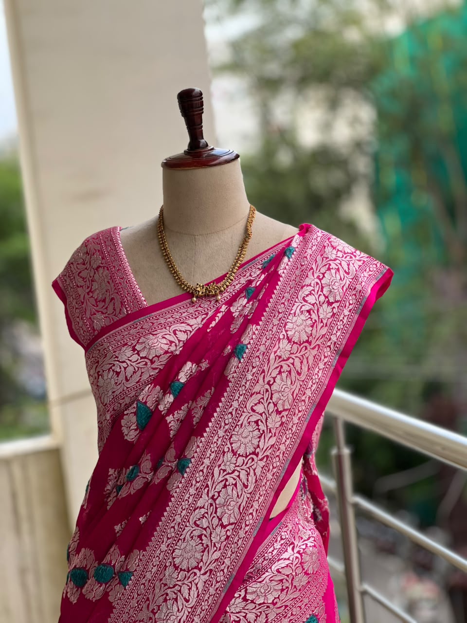 PURE BENARAS GEORGETTE SAREE