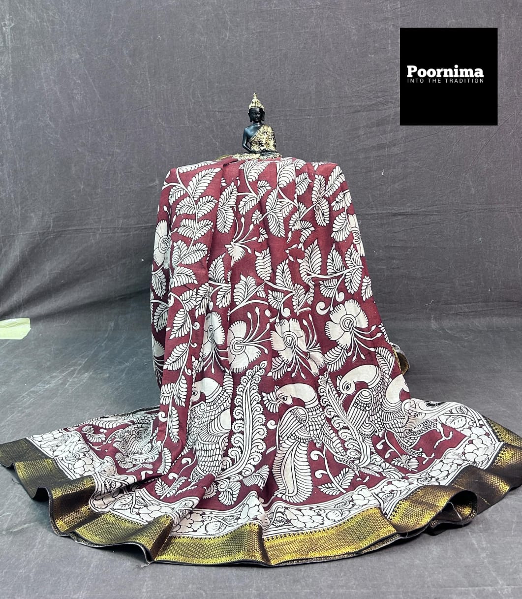 KADHI SILK FABRIC MEROON WITH WHITE COMBINATION KANCHI GOLD BORDER