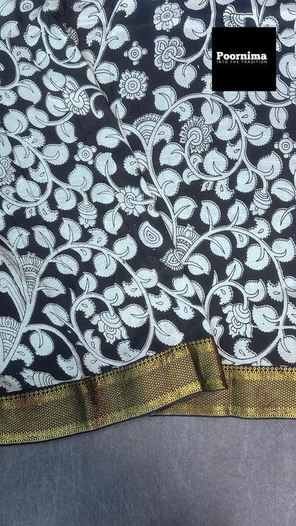 KADHI SILK FABRIC MEROON WITH WHITE COMBINATION KANCHI GOLD BORDER