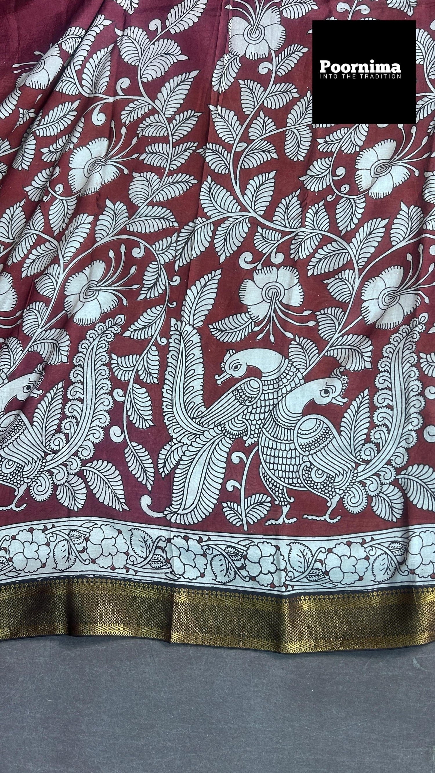 KADHI SILK FABRIC MEROON WITH WHITE COMBINATION KANCHI GOLD BORDER