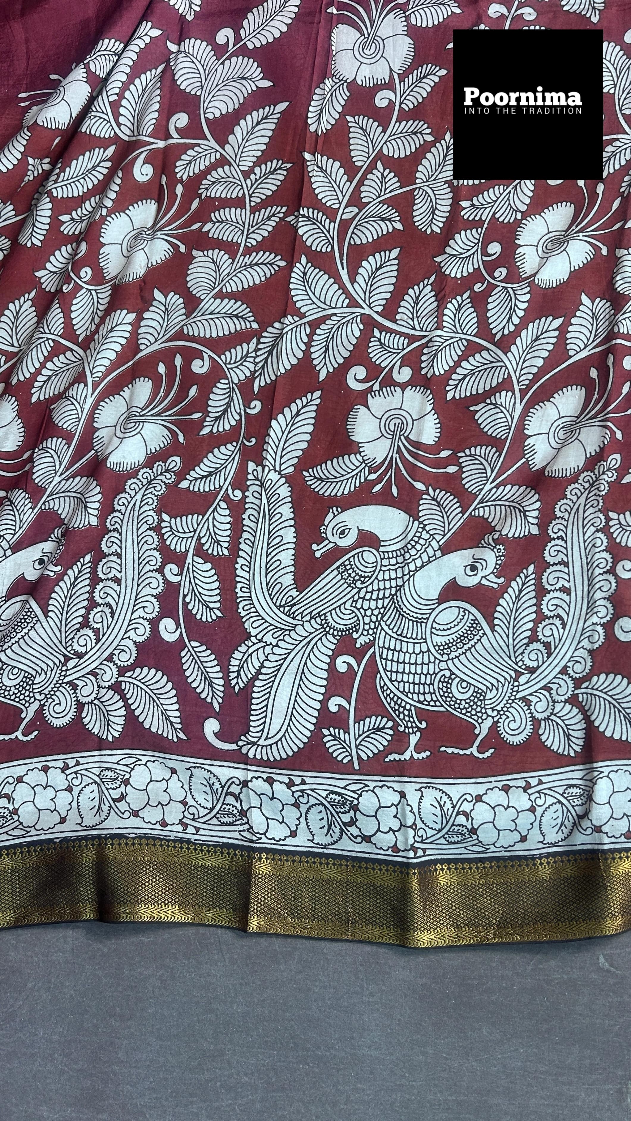 KADHI SILK FABRIC MEROON WITH WHITE COMBINATION KANCHI GOLD BORDER