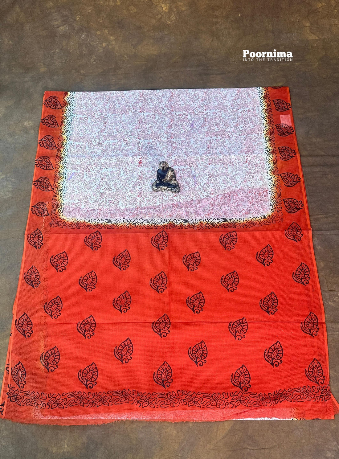 WHITE AND RUST COLUR MUNGA COTTON ALL OWER PRINTS