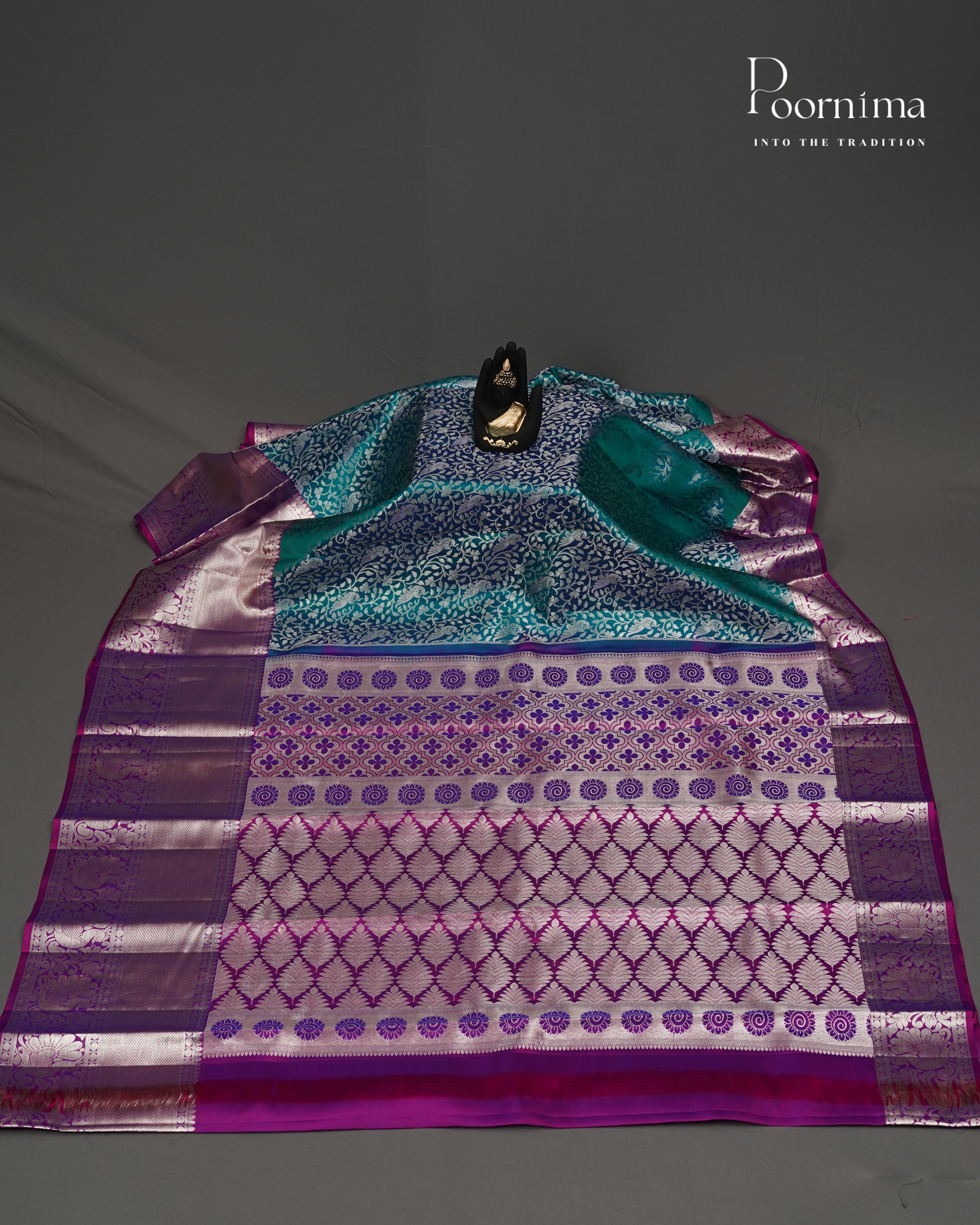 PURE KANJIVARAM SILK SAREE IN GREEN AND PURPLE  COMBINATION WITH ALLOVER SILVER ZARI WOVEN
