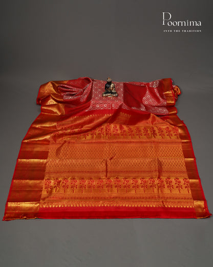 Pure Kanjivaram Silk Saree in Vibrant Red with Golden Zari and Contrasting Orange Border - A Timeless Masterpiece of Traditional Elegance