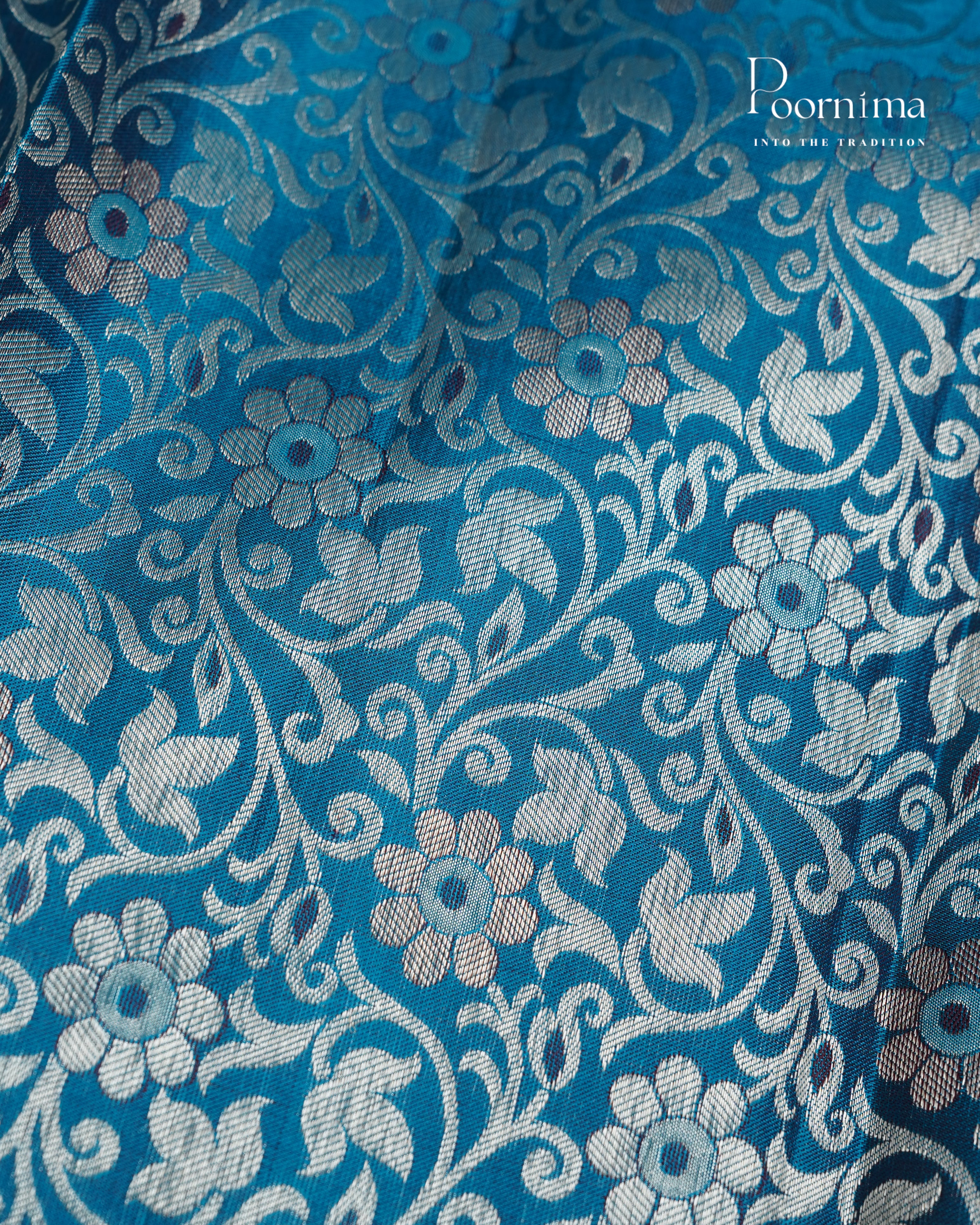 PURE KANJIVARAM SILK SAREE IN BLUE AND BROWN COMBINATION WITH ALLOVER SILVER ZARI WOVEN