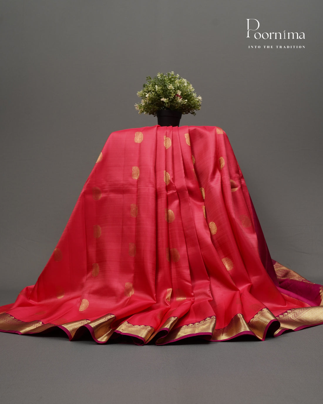 PURE KANJIVARAM SILK SAREE IN PEACH AND PINK WITH ZARI BUTTI WOVEN || VINTAGE COLLECTION