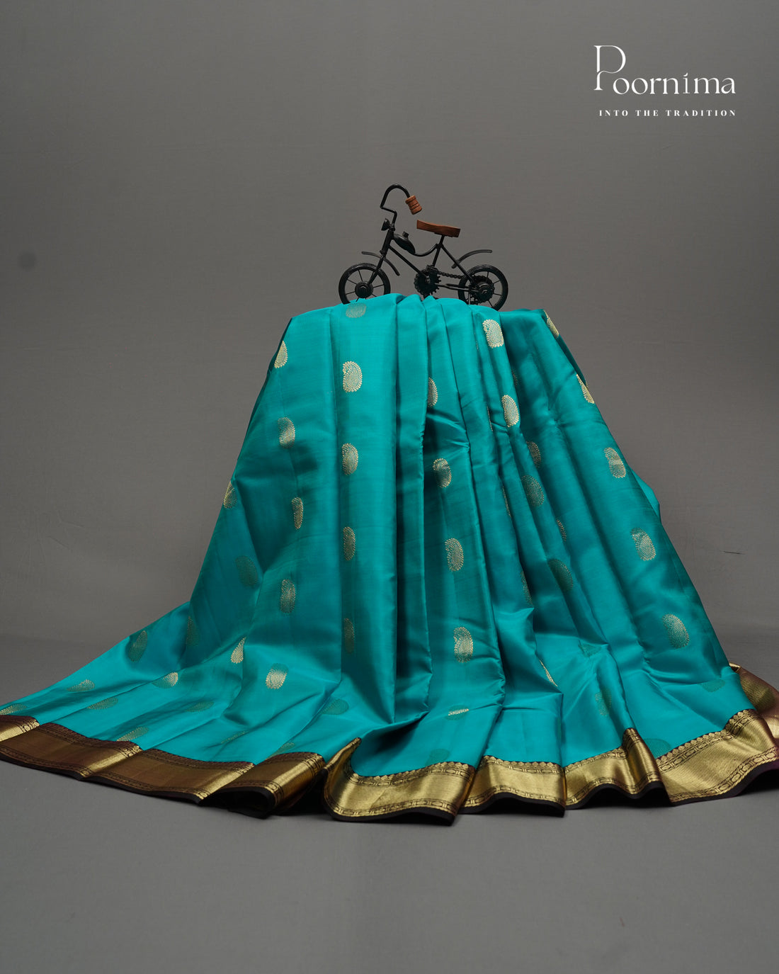 PURE KANJIVARAM SILK SAREE IN SEA BLUE AND WINE COMBINATION WITH ZARI BUTTI WOVEN || VINTAGE COLLECTION
