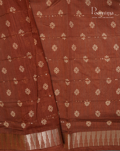 RUST ORANGE- SEMI CREPE SAREE WITH LINES DISCHARGE PRINT, SEQUINS WORK &amp; TEMPLE PATTERN ZARI BORDER